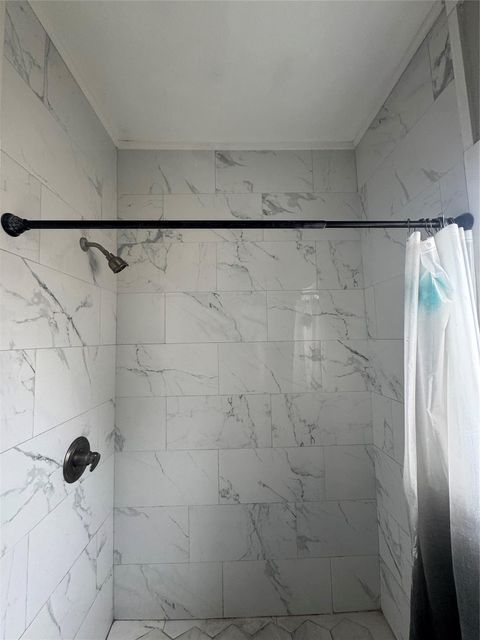 Tiny photo for 10319 Glenkirk Drive, Houston, TX 77089 (MLS # 90026137)