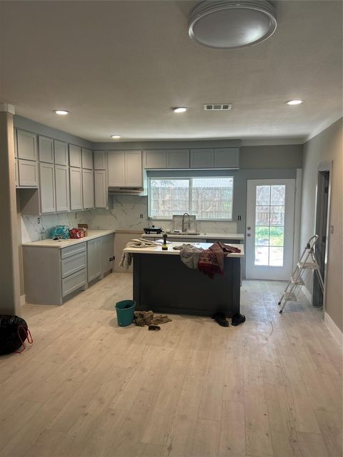 Tiny photo for 10319 Glenkirk Drive, Houston, TX 77089 (MLS # 90026137)