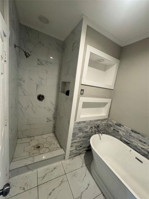 Tiny photo for 10319 Glenkirk Drive, Houston, TX 77089 (MLS # 90026137)