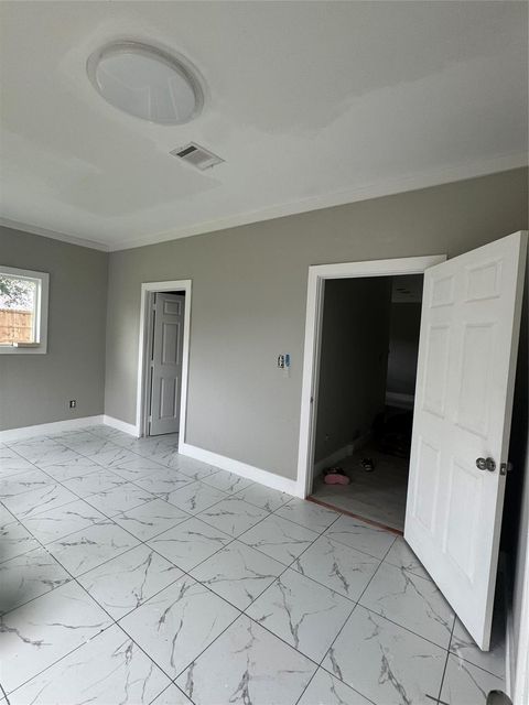 Tiny photo for 10319 Glenkirk Drive, Houston, TX 77089 (MLS # 90026137)