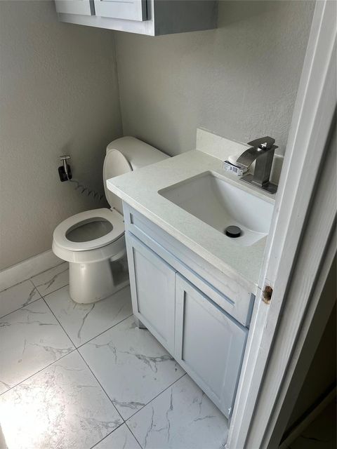 Tiny photo for 10319 Glenkirk Drive, Houston, TX 77089 (MLS # 90026137)