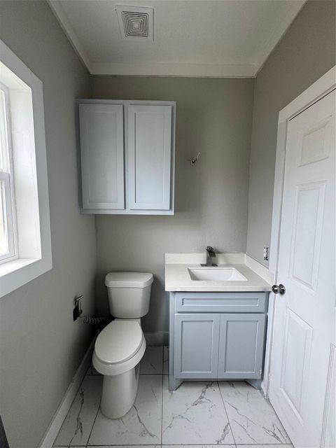 Tiny photo for 10319 Glenkirk Drive, Houston, TX 77089 (MLS # 90026137)