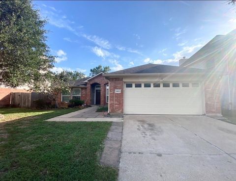 Photo of 18011 Pelican Way Road, Houston, TX 77084 (MLS # 23222279)
