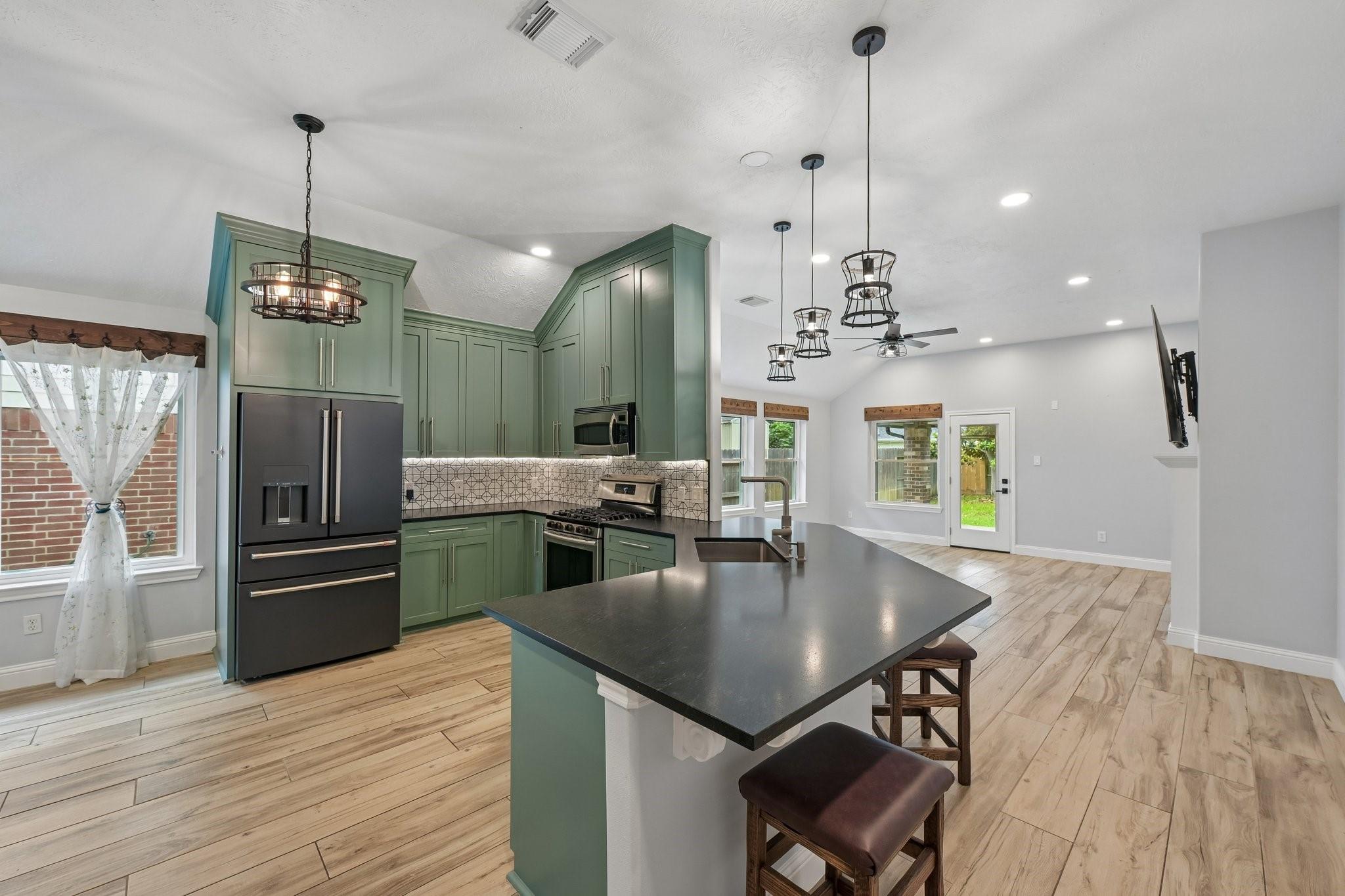 15410 Redbud Berry Way