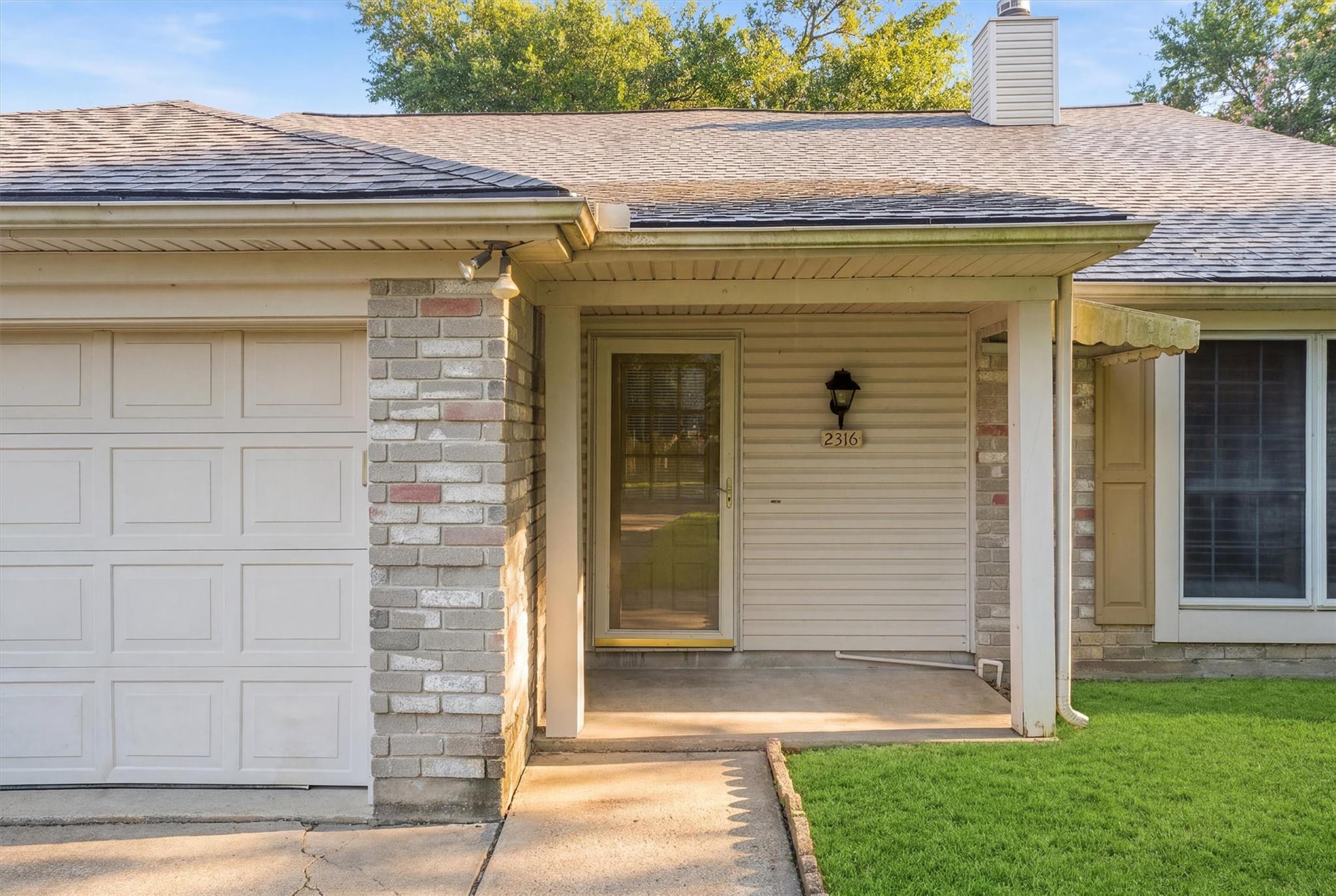 2316 Francis Drive