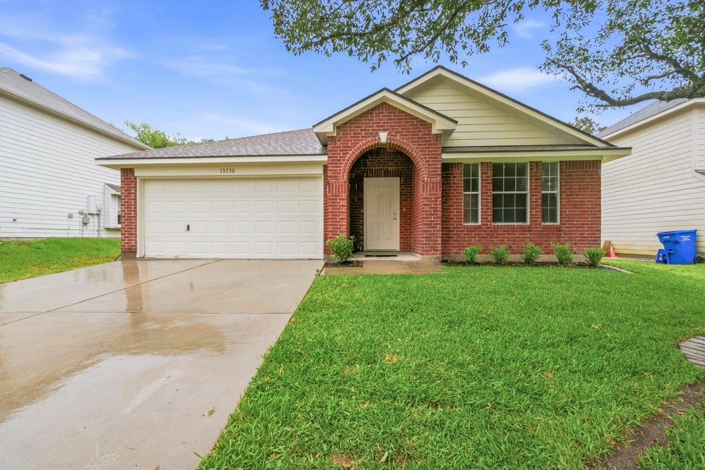 Photo of 13730 Running Bear Drive, Willis, TX 77378 (MLS # 9385550)