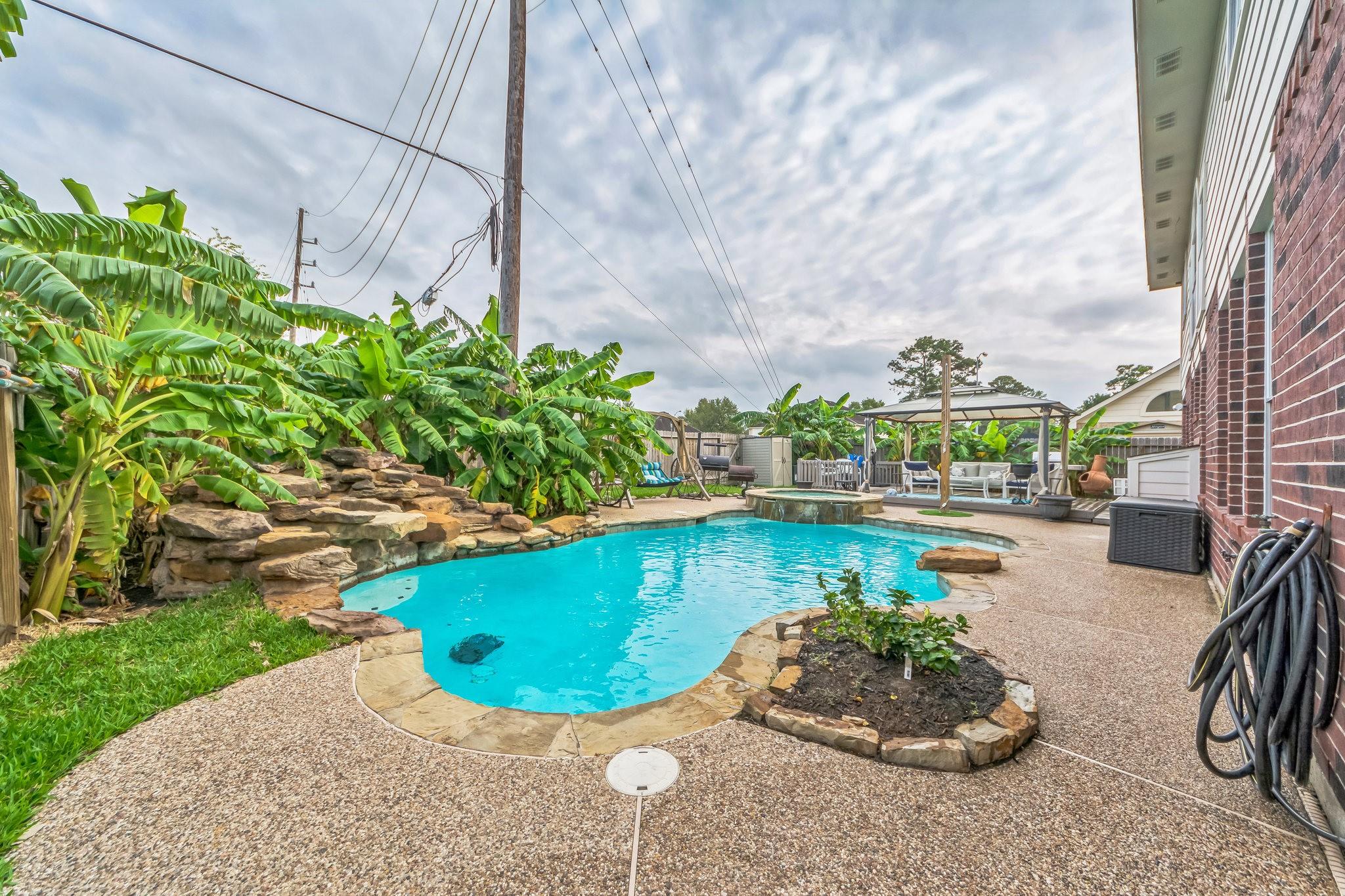 20806 Deauville Drive W