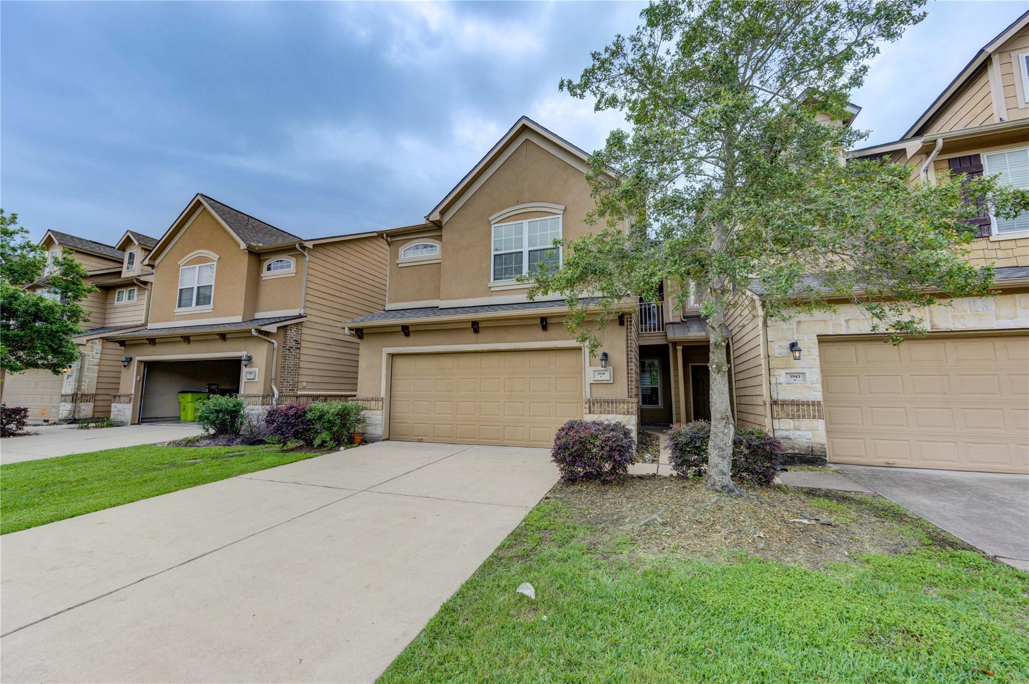 3939 Calgary Circle