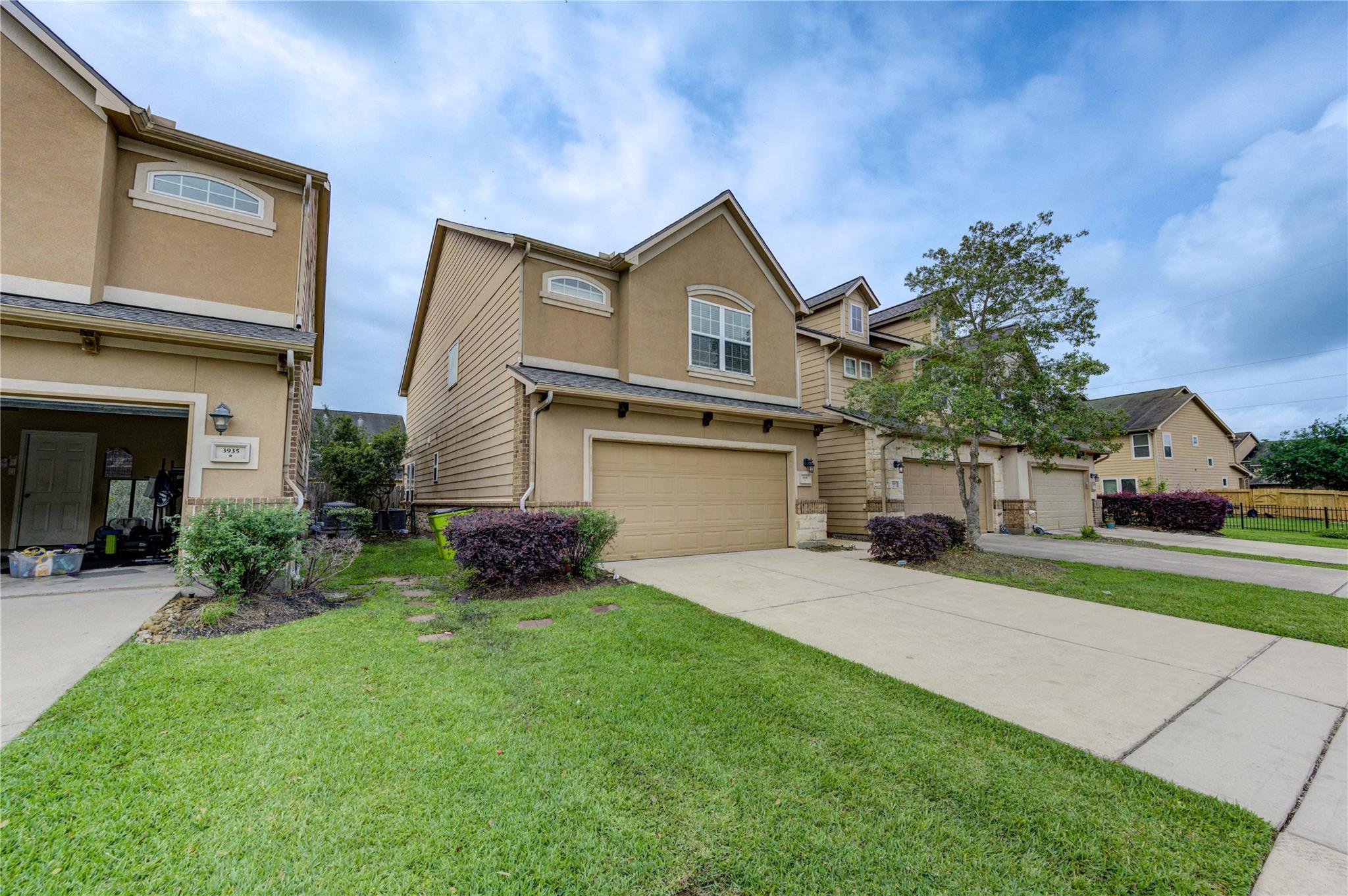 3939 Calgary Circle