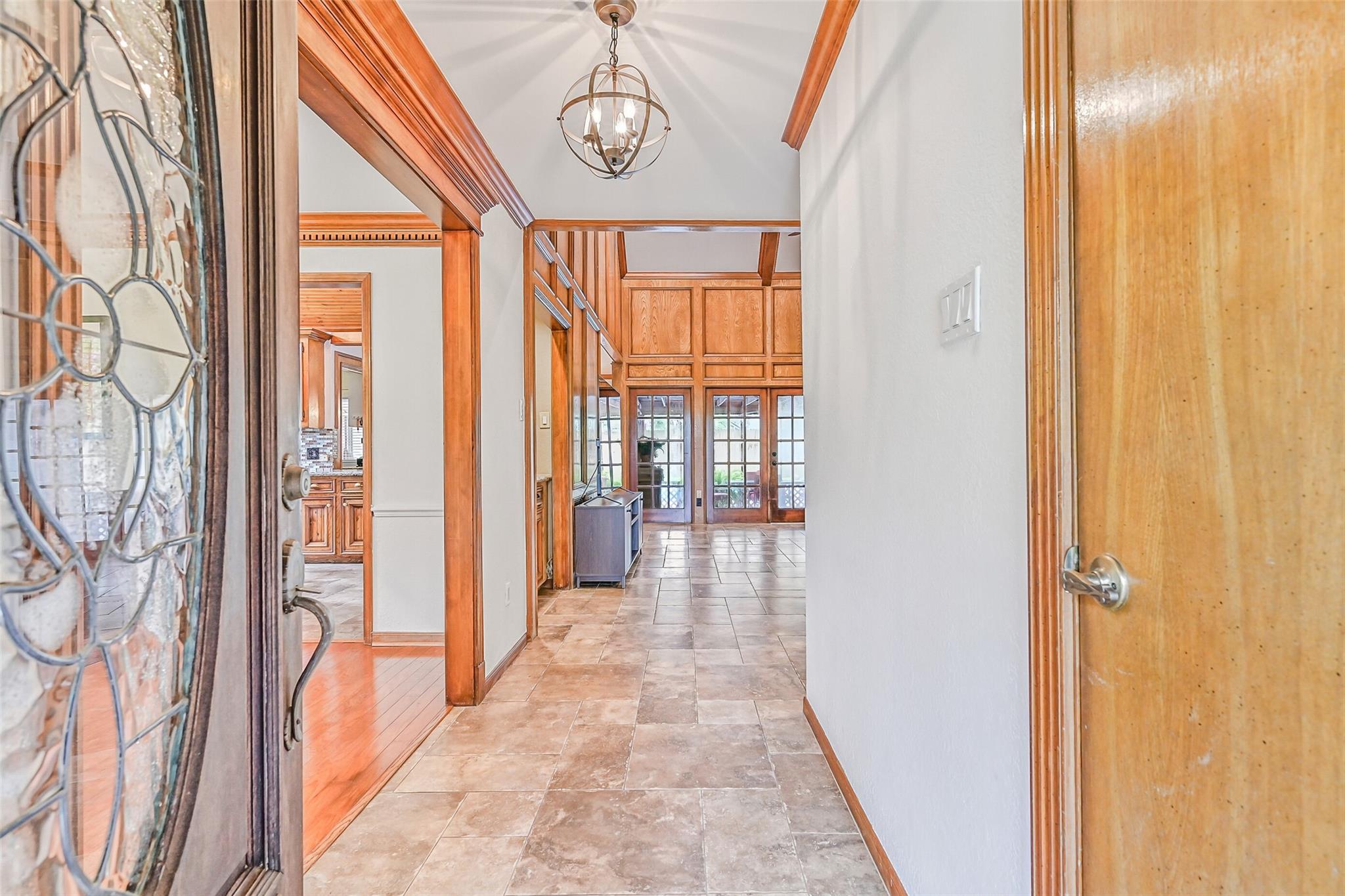 1207 W Edgewood Drive