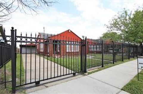Photo of 2527 Oakcliff Street, Houston, TX 77023 (MLS # 43051954)