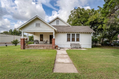 Photo of 406 N Main Street, La Grange, TX 78945 (MLS # 55096175)