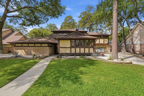 Photo of 15007 Benfer Road, Houston, TX 77069 (MLS # 52372464)
