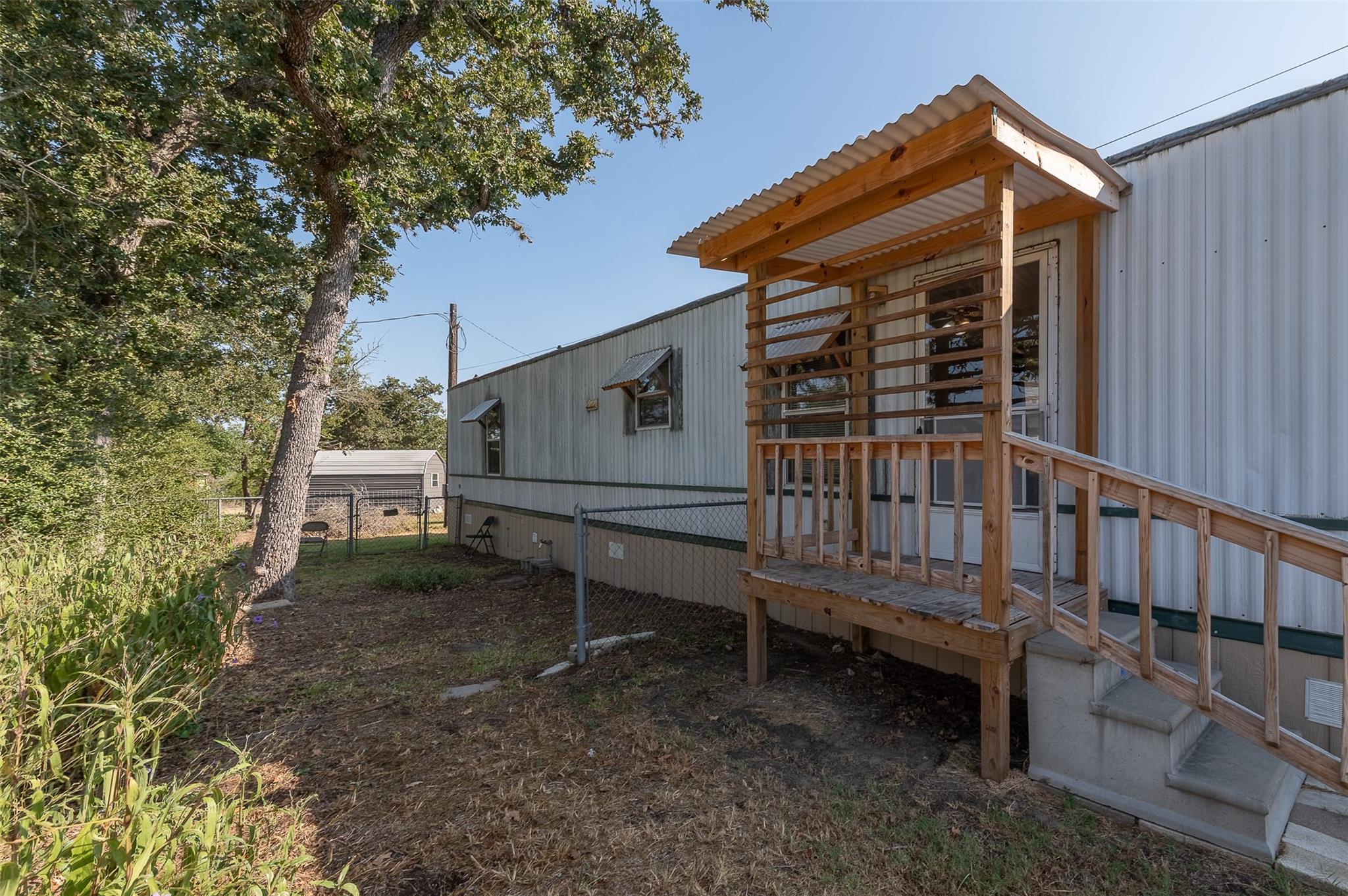 435 Leaning Oak Lane