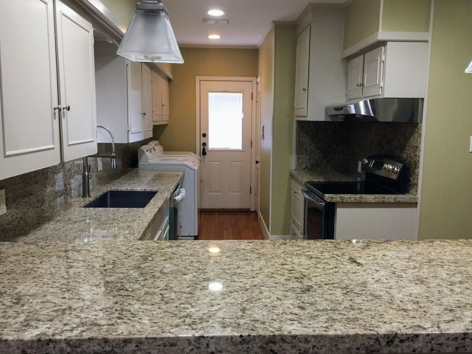 2106 Colquitt Street