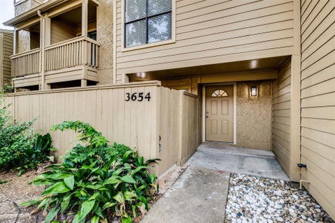 Townhouse For Rent - 3654 Ocee Street<br/> Houston, TX 77063