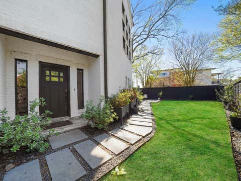 Photo of 1231 Jackson Boulevard, Houston, TX 77006 (MLS # 71483841)