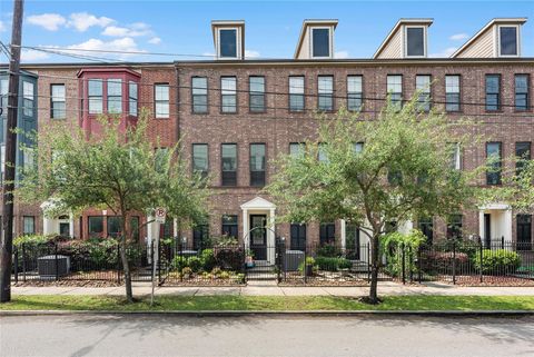 Photo of 2110 Shearn Street #6, Houston, TX 77007 (MLS # 30718350)