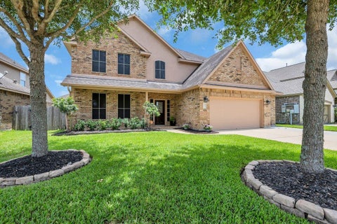 Photo of 680 Cumberland Ridge Lane, League City, TX 77573 (MLS # 29984182)