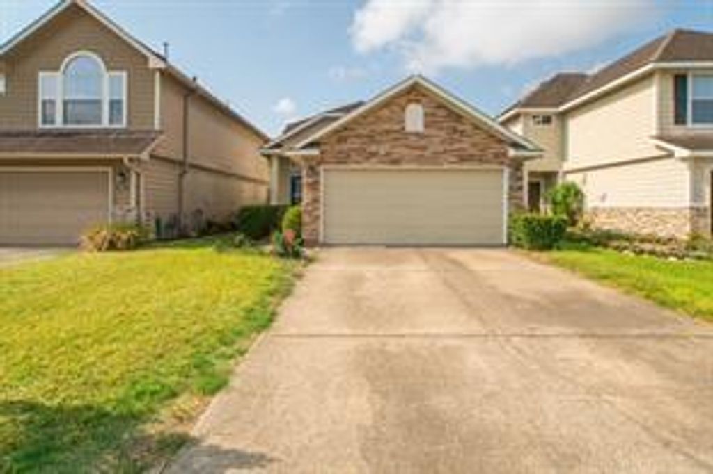 Photo of 8927 Windfern Trace Drive, Houston, TX 77064 (MLS # 47447017)