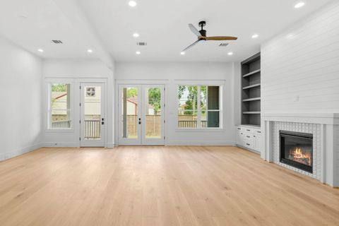 Tiny photo for 1524 Nicholson St St, Houston, TX 77008 (MLS # 77662514)