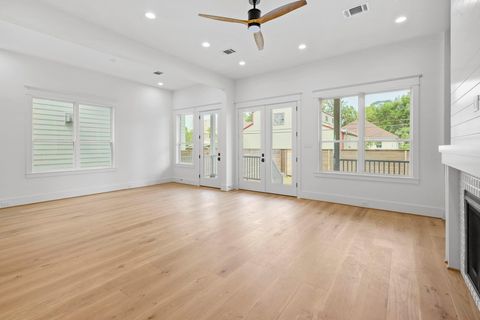 Tiny photo for 1524 Nicholson St St, Houston, TX 77008 (MLS # 77662514)