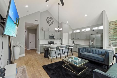 Photo of 5607 Bacher Street #B, Houston, TX 77028 (MLS # 21335093)