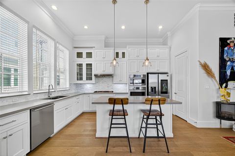 6240 Kansas Street Houston TX 77007