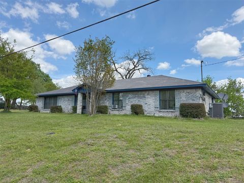 Homes For Sale - 935 Center St St<br/> Leon County, Buffalo, TX 75831