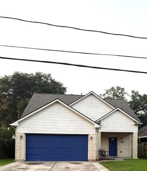 Photo of 9429 Lambright Road, Houston, TX 77075 (MLS # 87774384)