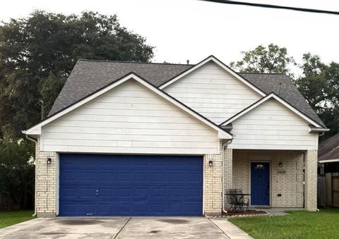 Photo of 9429 Lambright Road, Houston, TX 77075 (MLS # 87774384)