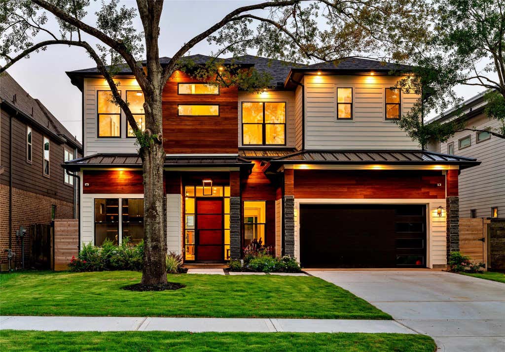 Photo of 1733 Du Barry Lane, Houston, TX 77018 (MLS # 81441923)