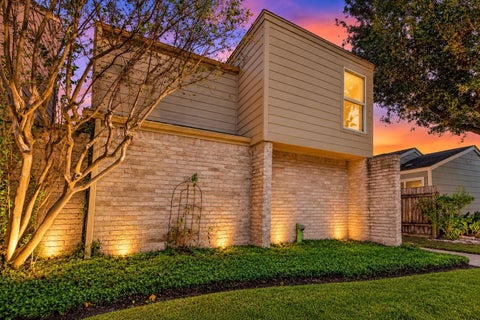 Photo of 1919 Wilcrest Drive, Houston, TX 77042 (MLS # 89532445)