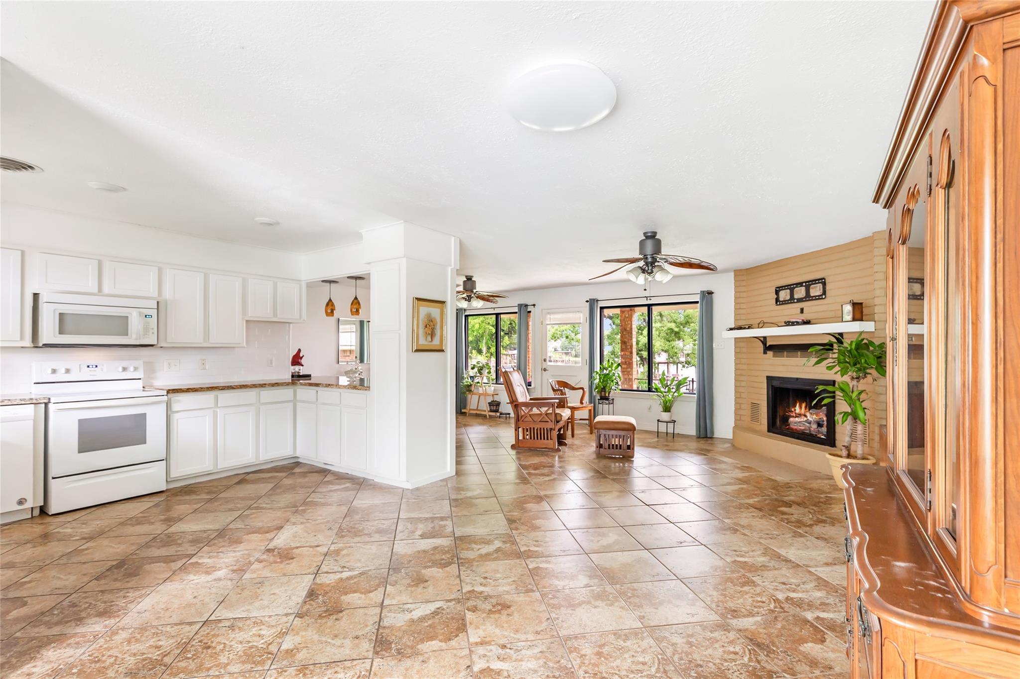 406 Kickapoo Drive