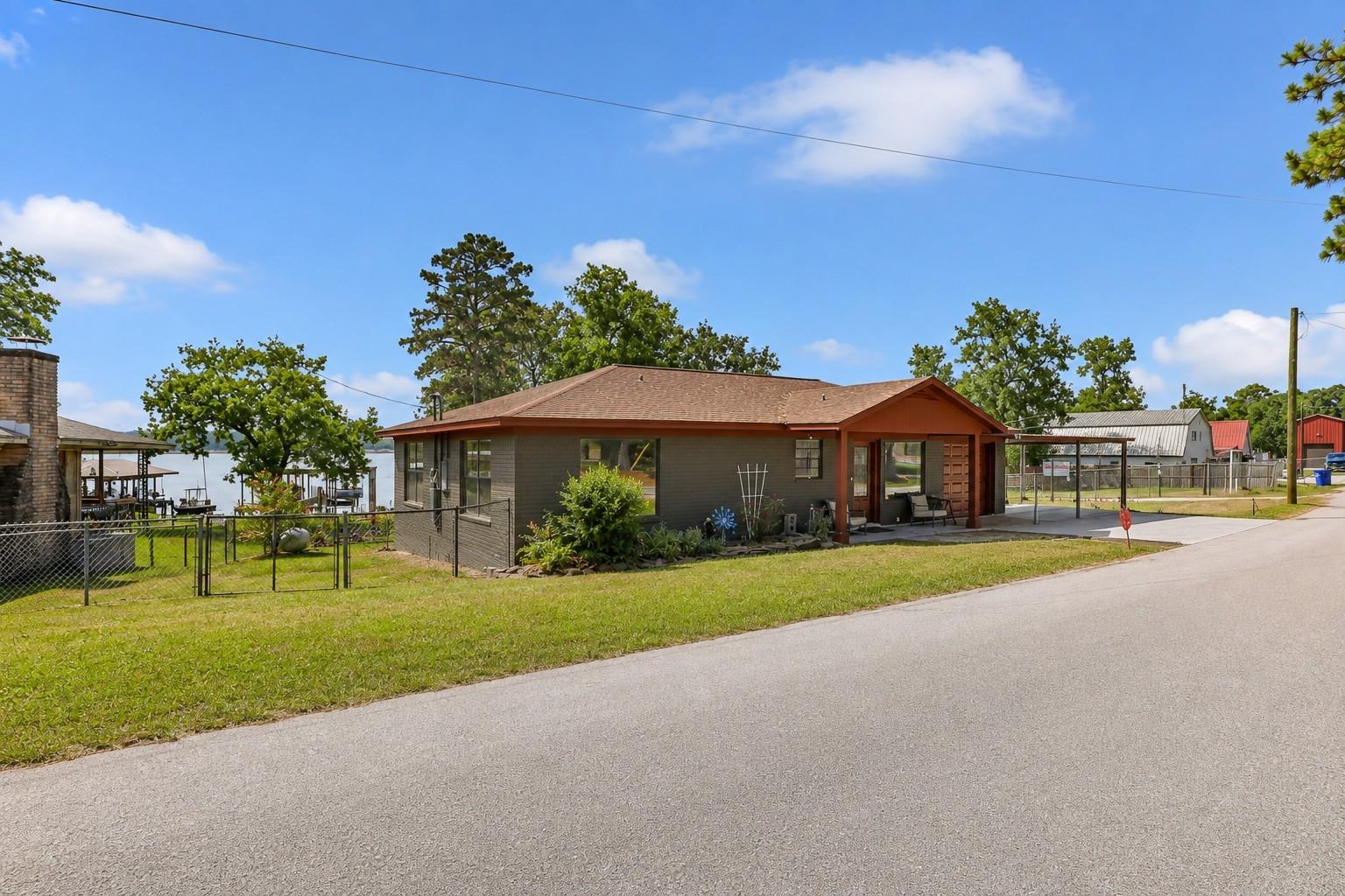 406 Kickapoo Drive