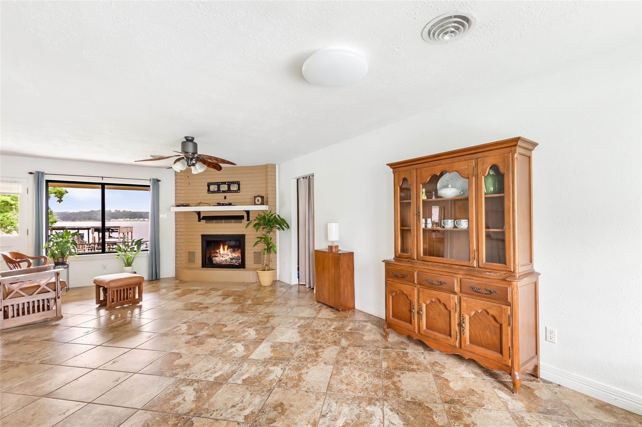 406 Kickapoo Drive