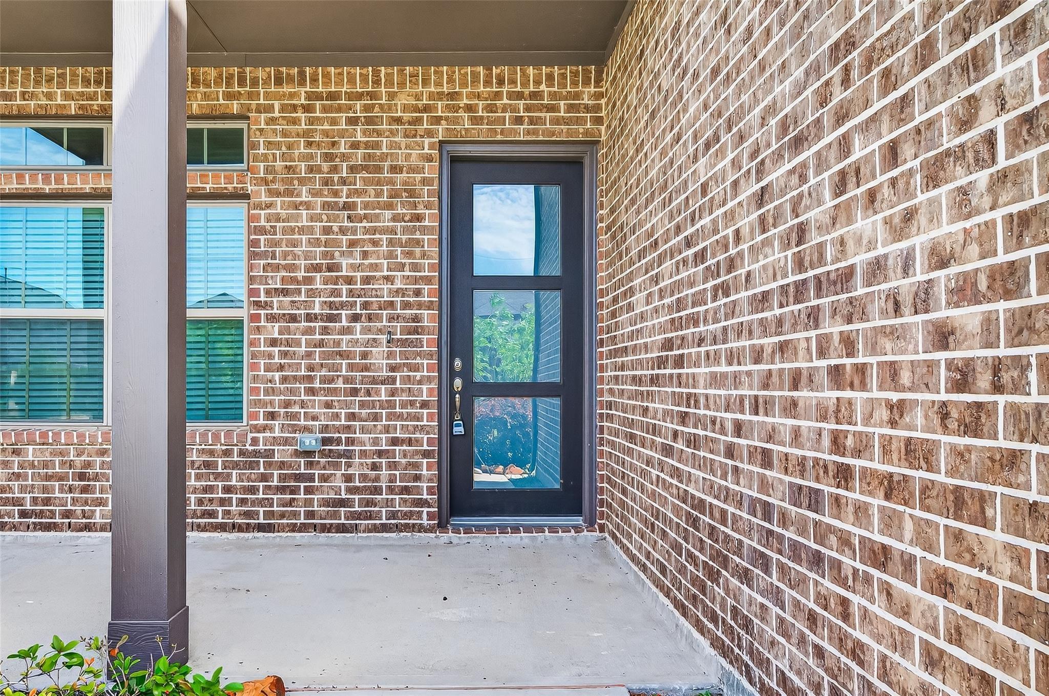 4207 Maple Glen Drive