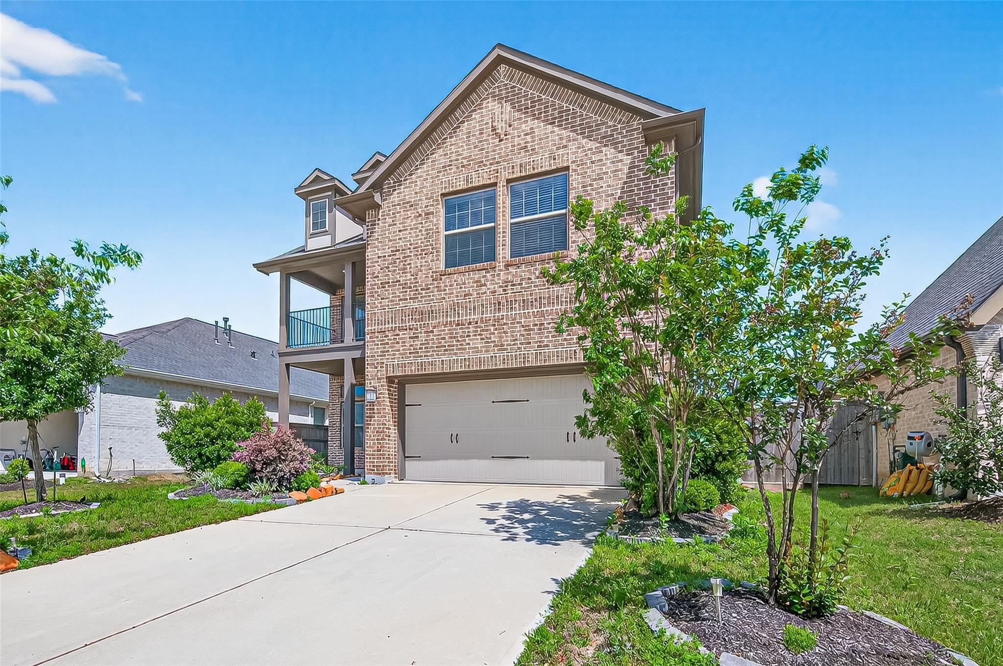 4207 Maple Glen Drive