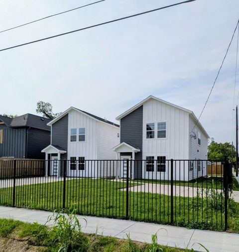 Photo of 7502 Laura Koppe Road #A and B, Houston, TX 77028 (MLS # 80815723)
