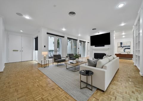 33 River Hollow Lane Houston TX 77027