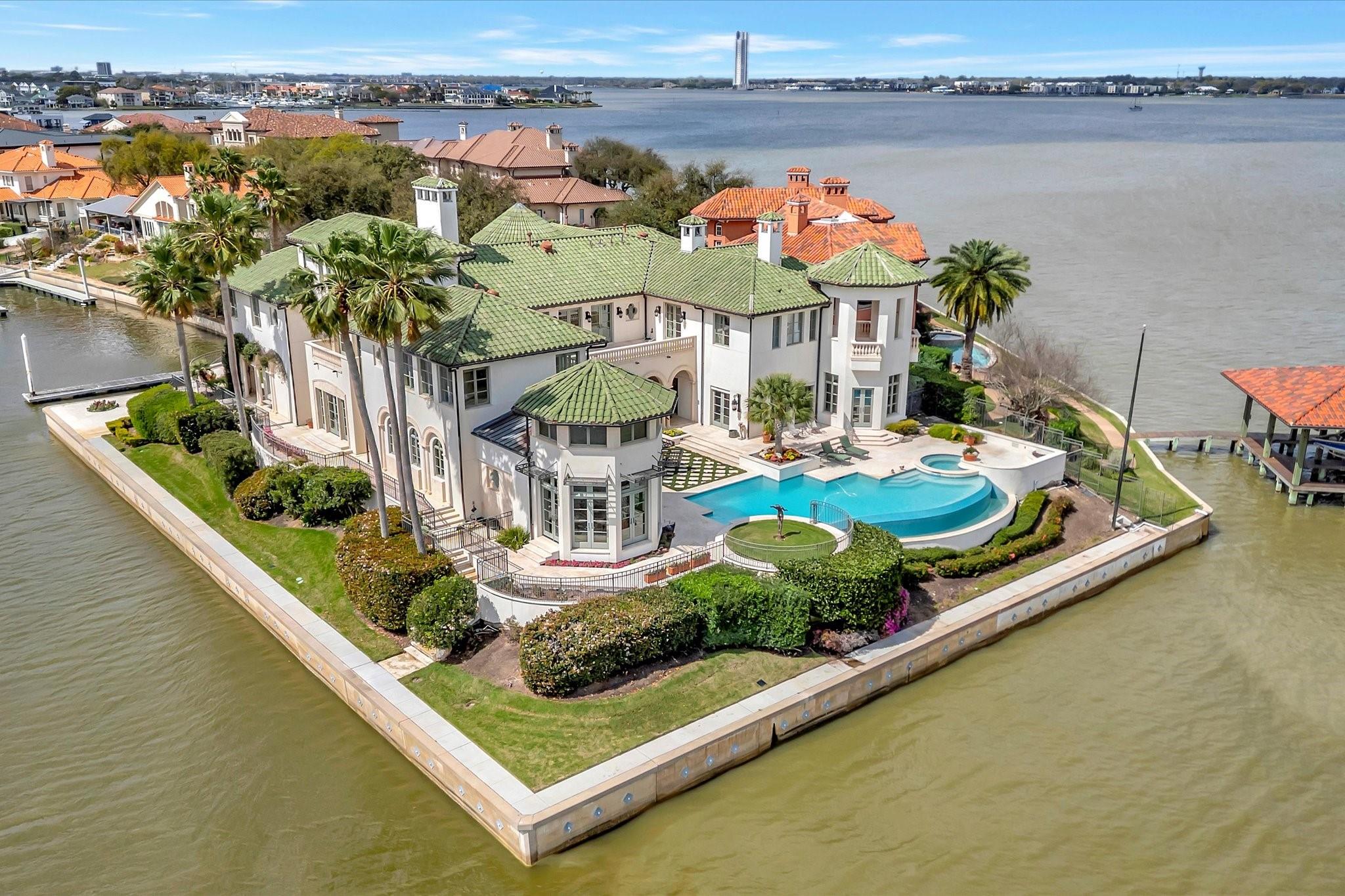 14 Waterford Oaks Lane