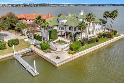 Homes For Sale - 14 Waterford Oaks Lane<br/> Galveston County, League City, TX 77565