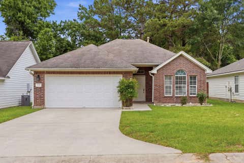 Homes For Rent - 1004 Oak Glen Drive<br/> Conroe, TX 77378
