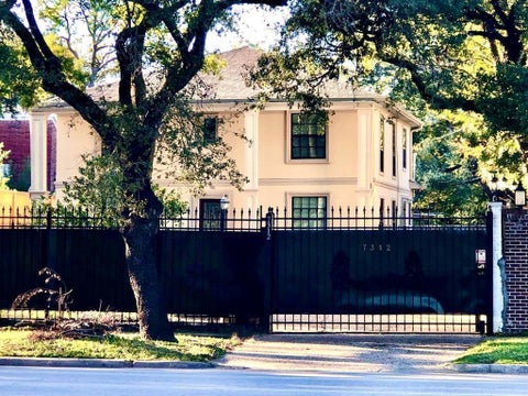 Photo of 7312 Main Street, Houston, TX 77030 (MLS # 19529692)