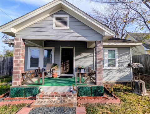 Photo of 4923 Leeland Street, Houston, TX 77023 (MLS # 12835657)