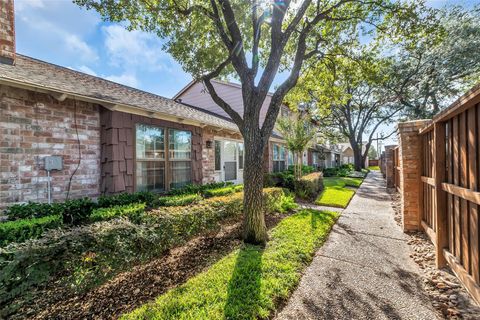 Photo of 2970 Gessner Road, Houston, TX 77080 (MLS # 85571452)