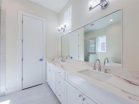 Tiny photo for 5931 Beall Street #B, Houston, TX 77091 (MLS # 92923097)
