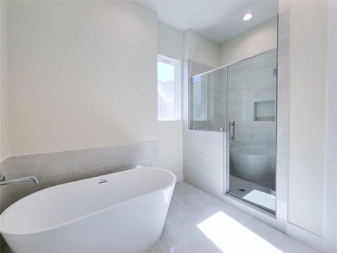 Tiny photo for 5931 Beall Street #B, Houston, TX 77091 (MLS # 92923097)