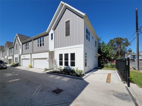Tiny photo for 5931 Beall Street #B, Houston, TX 77091 (MLS # 92923097)