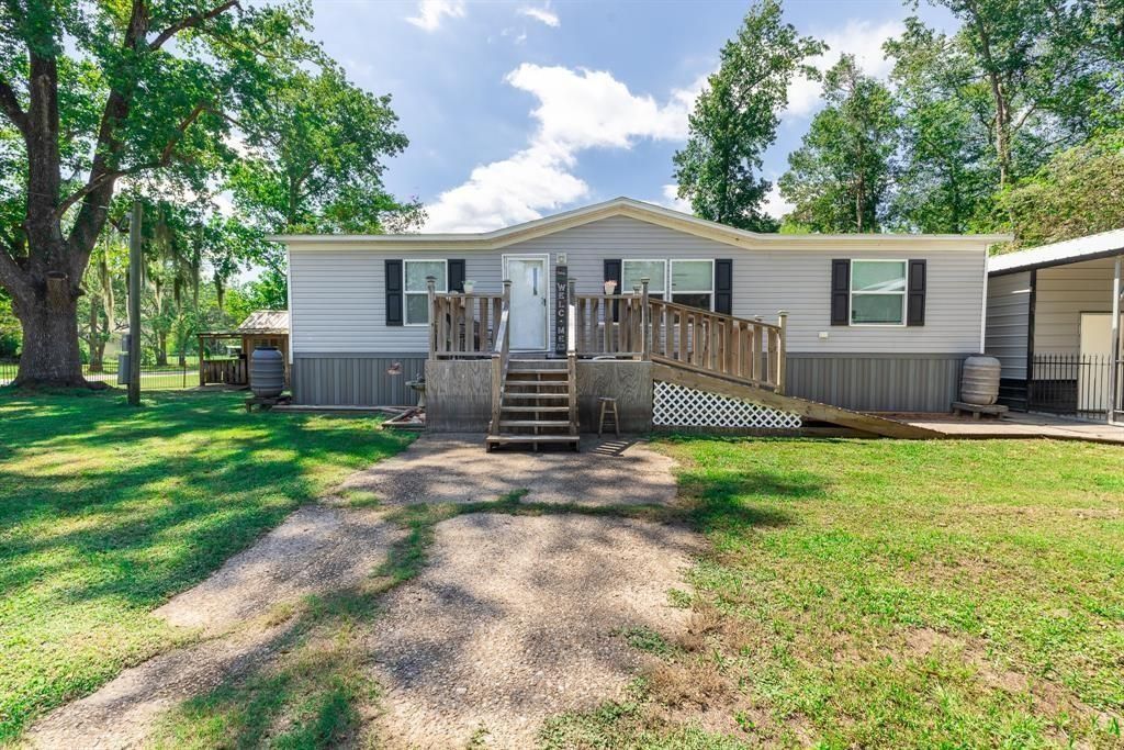 Photo of 88 County Road 1333, Liberty, TX 77575 (MLS # 16681903)